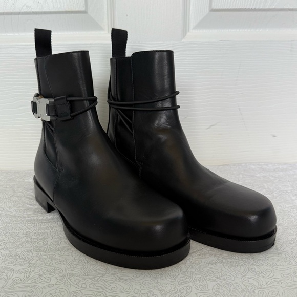 1017 ALYX 9SM AAUBO0038LE01BLK0001 LOW BUCKLE BOOT WITH LEATHER SOLE SIZE 37